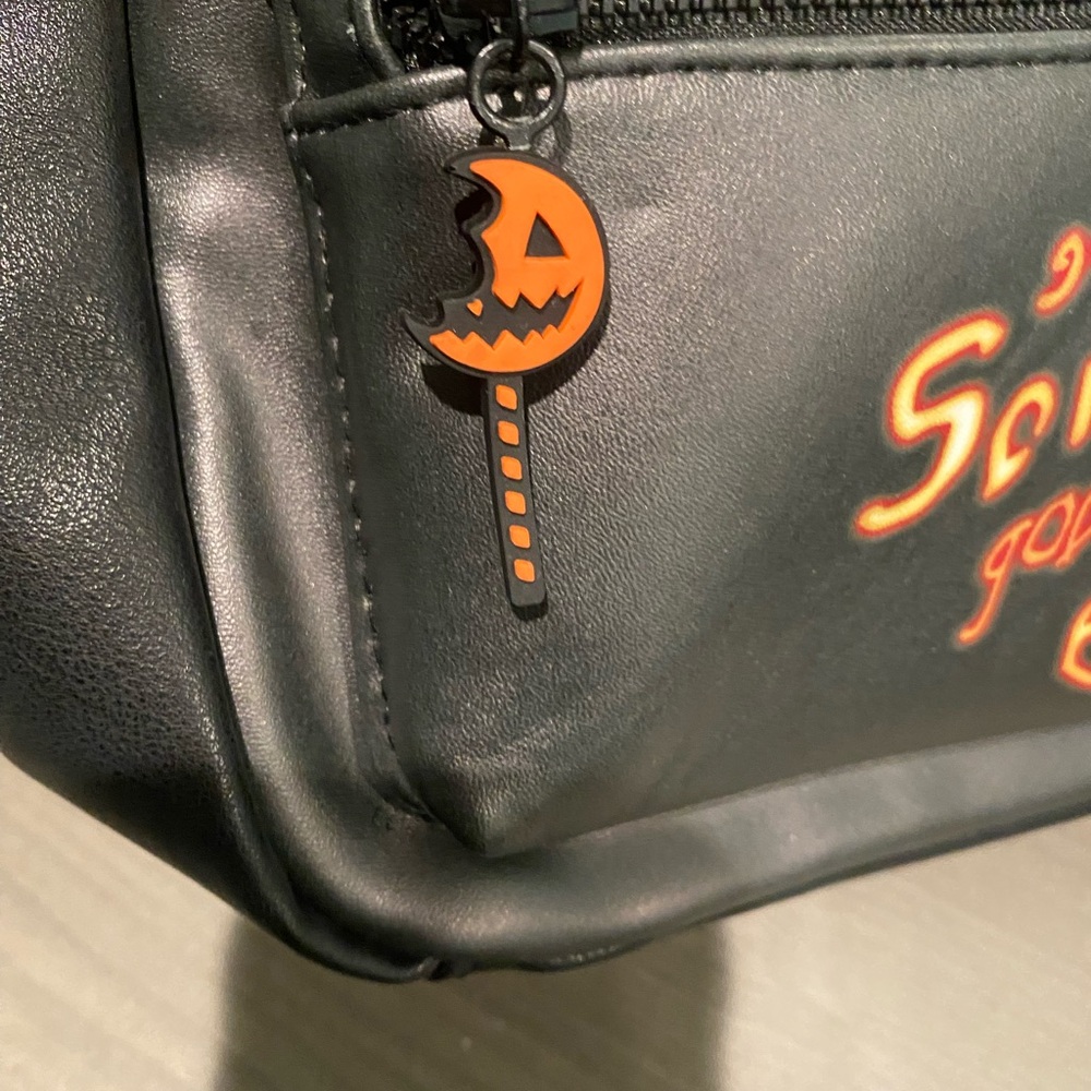 Ripple Junction New Legendary Black and Orange Halloween Backpack - Picture 6 of 7